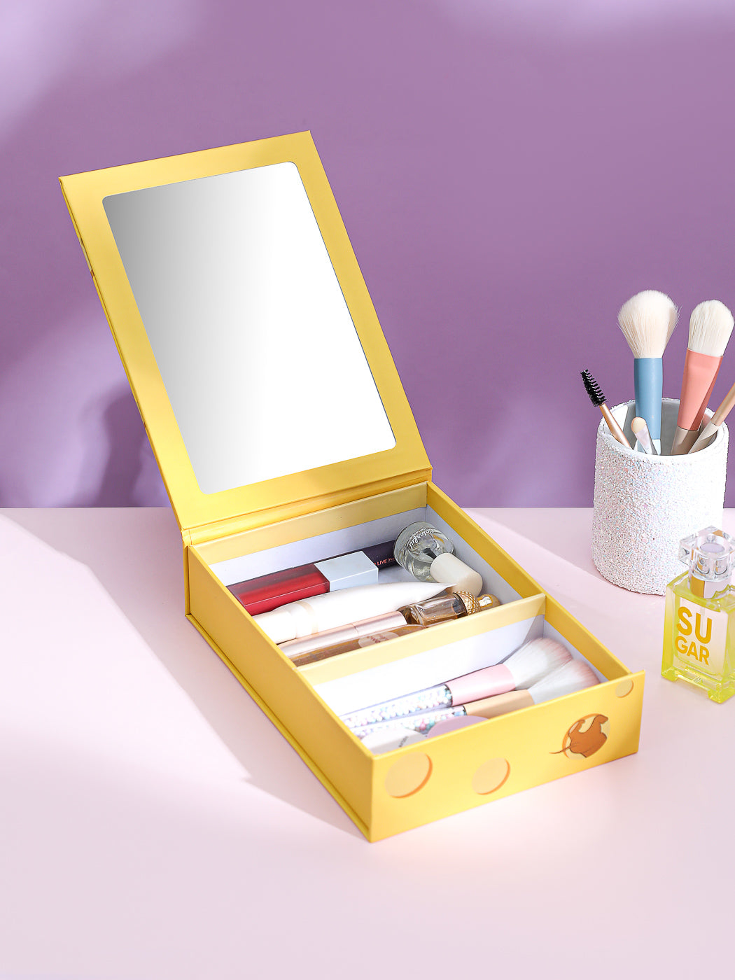 Tom & Jerry I love cheese Collection Foldable Vanity Mirror (Yellow)