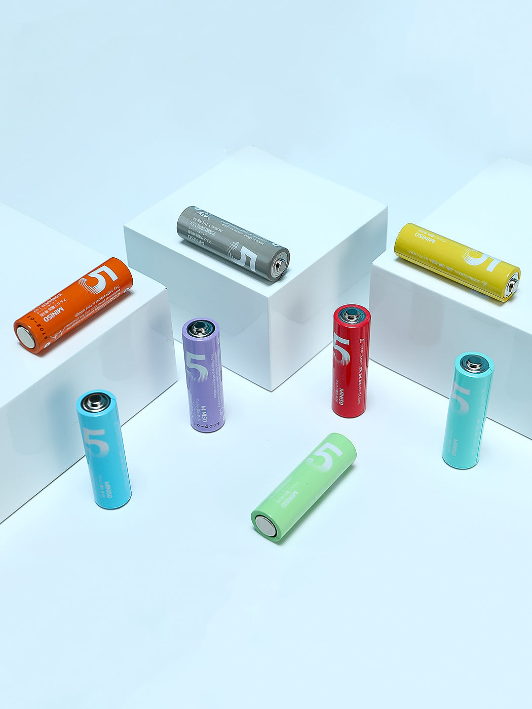 AA Alkaline Battery 8 Pack (Colorful)