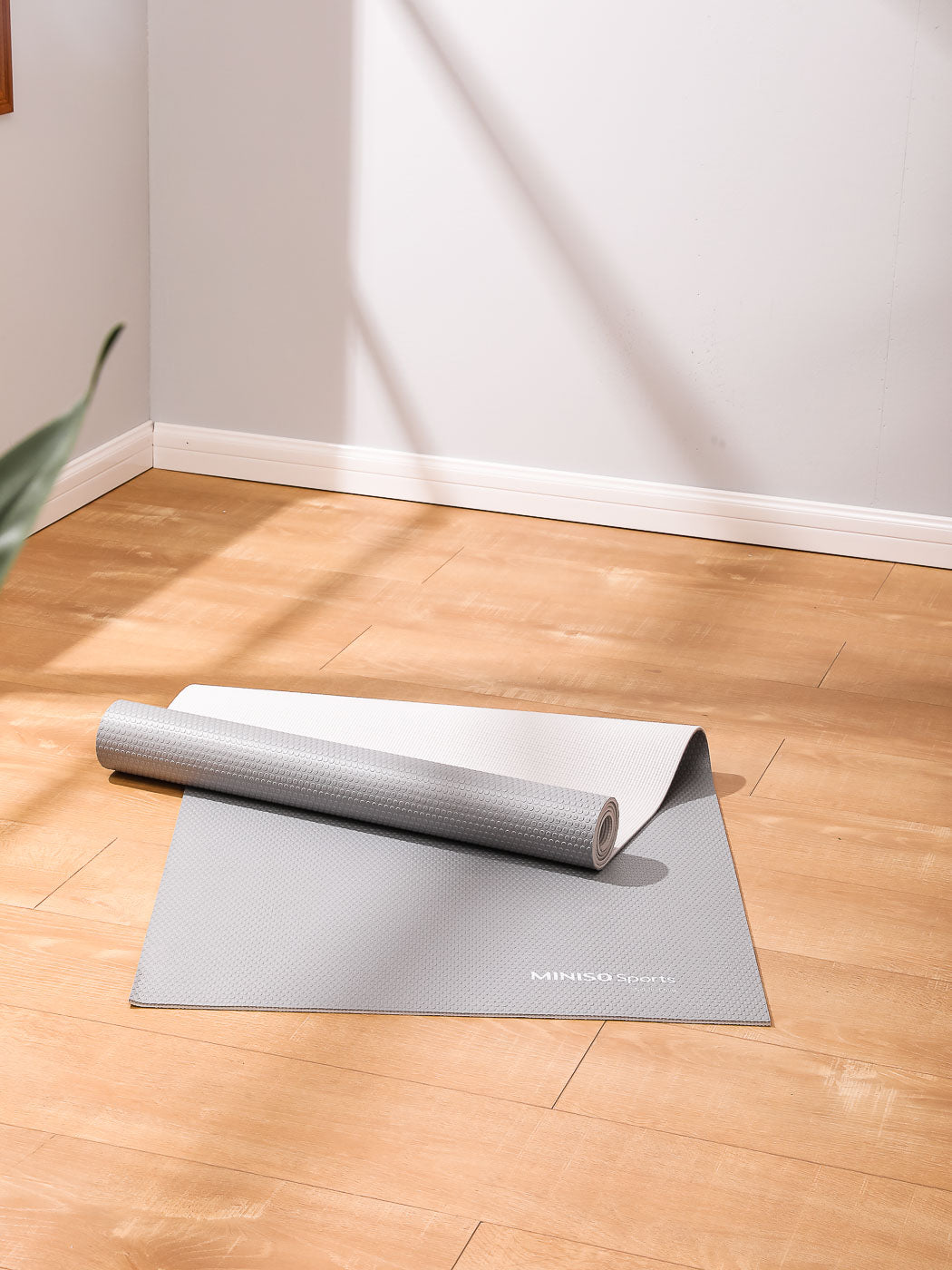 5mm Antislip Yoga Mat (Grey) Miniso Pakistan